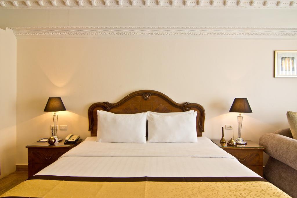 LK Royal Suite Pattaya Exterior foto