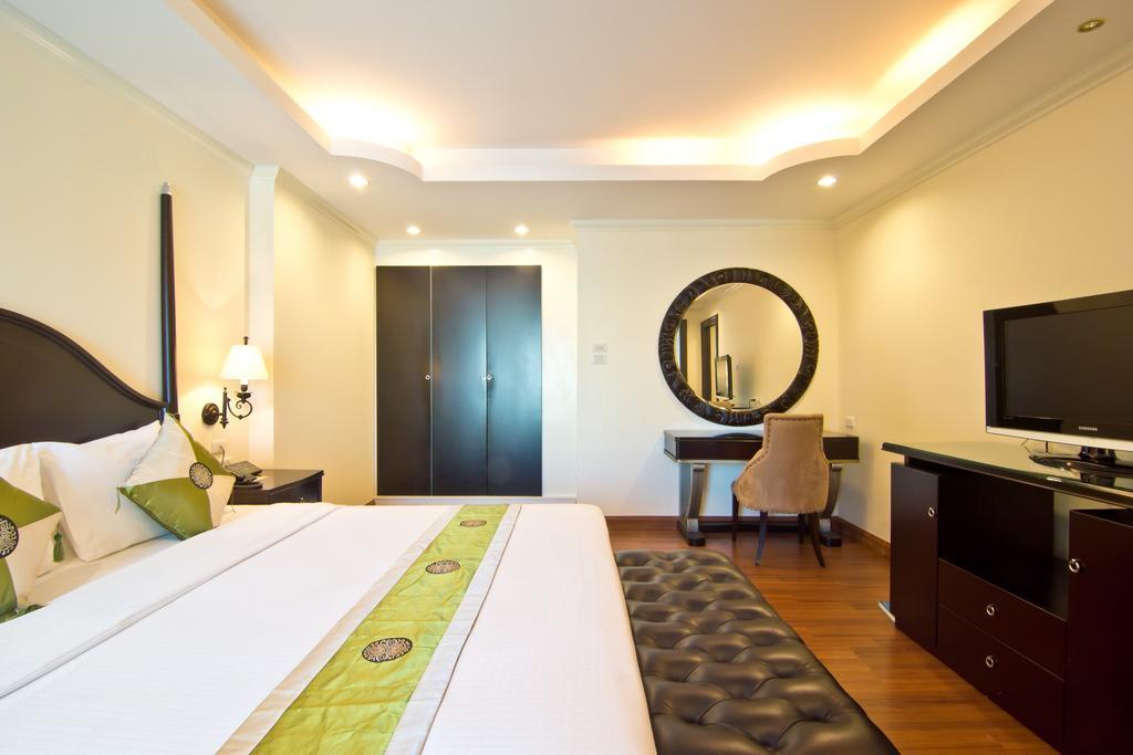 LK Royal Suite Pattaya Exterior foto