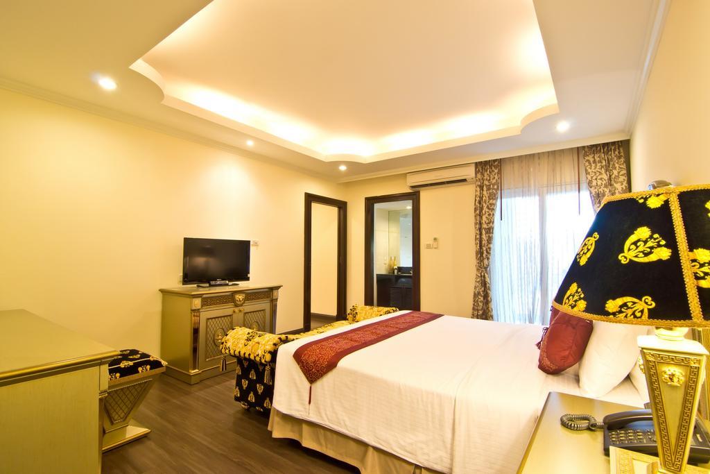 LK Royal Suite Pattaya Exterior foto
