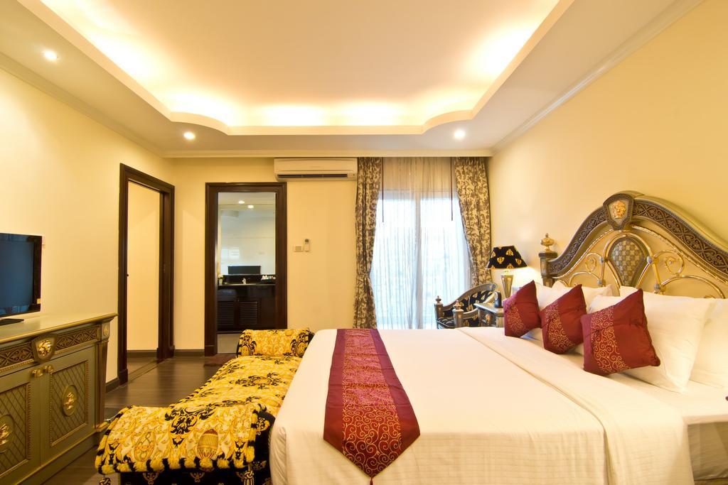 LK Royal Suite Pattaya Exterior foto